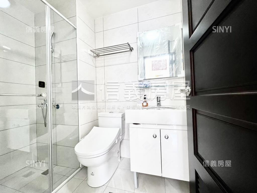 專任金橙拾穗電梯方正兩房房屋室內格局與周邊環境