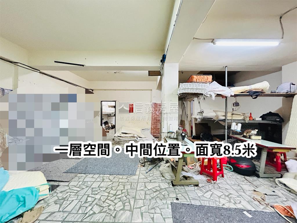 公園旁。面寬店辦房屋室內格局與周邊環境