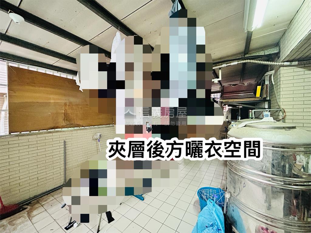 公園旁。面寬店辦房屋室內格局與周邊環境
