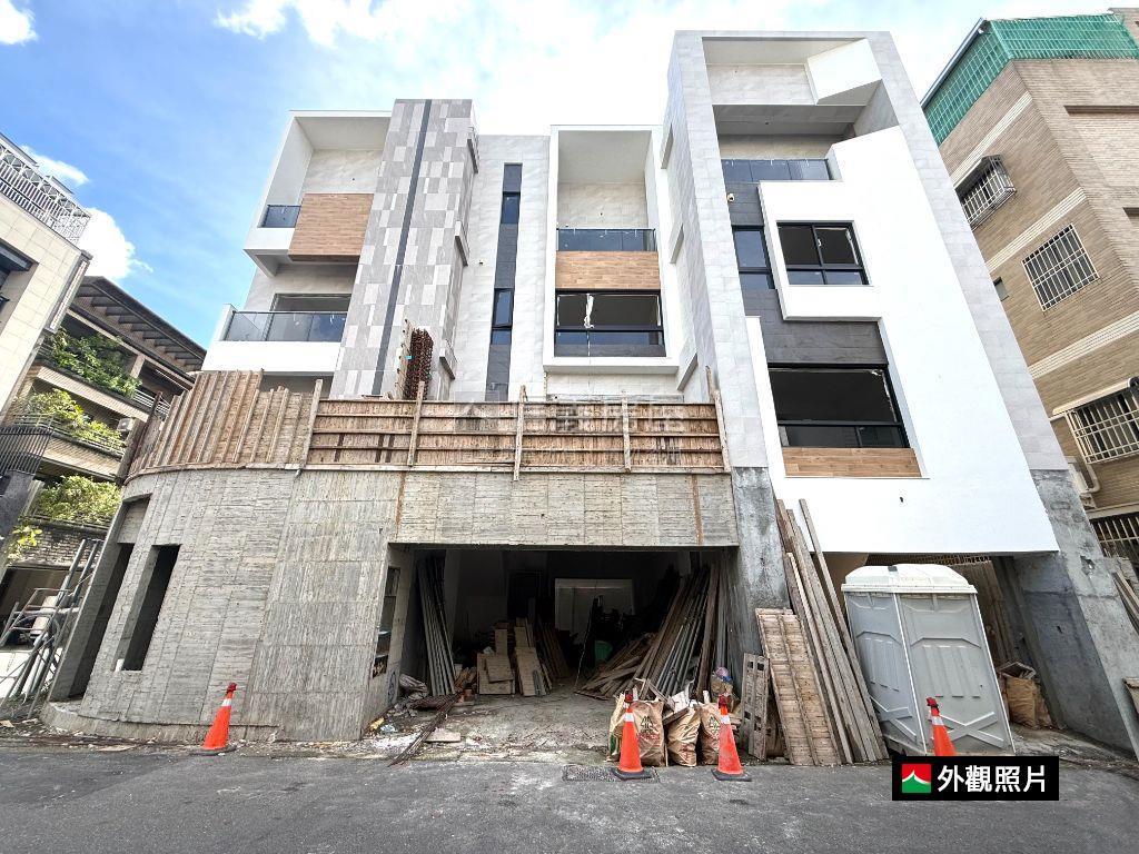 永華路全新雙車墅Ａ房屋室內格局與周邊環境