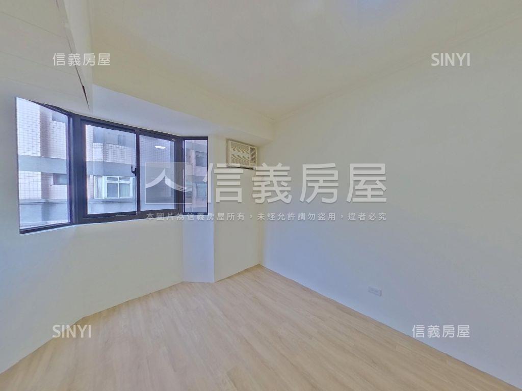 文化商圈：甲天廈４房車位房屋室內格局與周邊環境