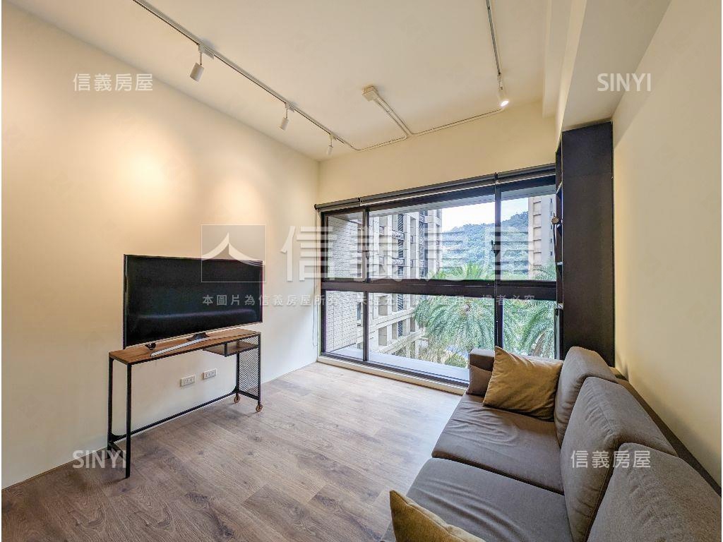 國美典藏樹景３房車位房屋室內格局與周邊環境