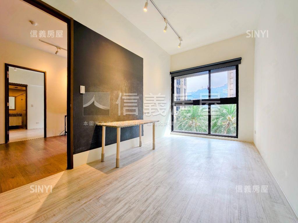 國美典藏樹景３房車位房屋室內格局與周邊環境