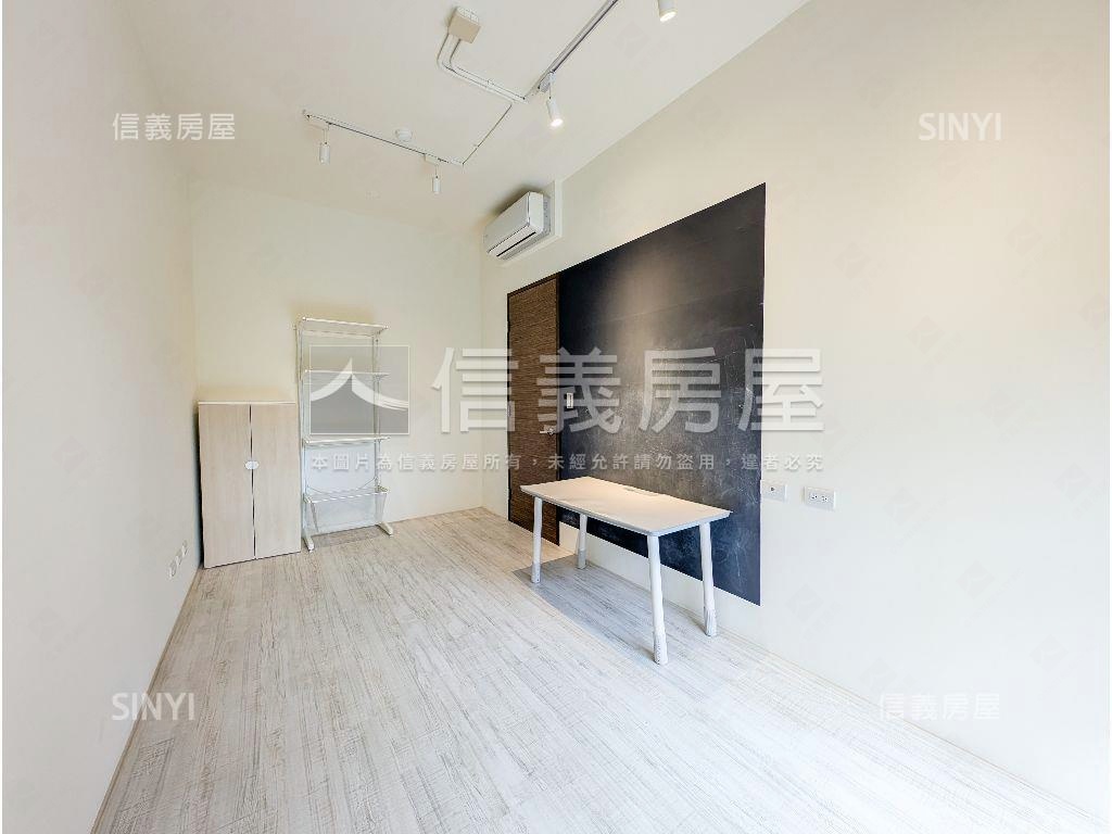 國美典藏樹景３房車位房屋室內格局與周邊環境