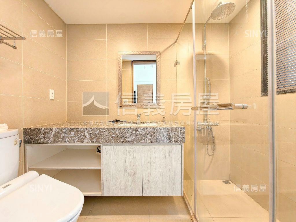 國美典藏樹景３房車位房屋室內格局與周邊環境