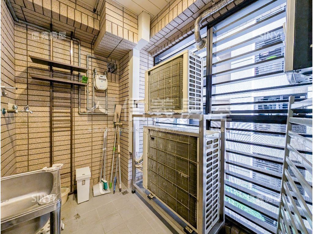 國美典藏樹景３房車位房屋室內格局與周邊環境