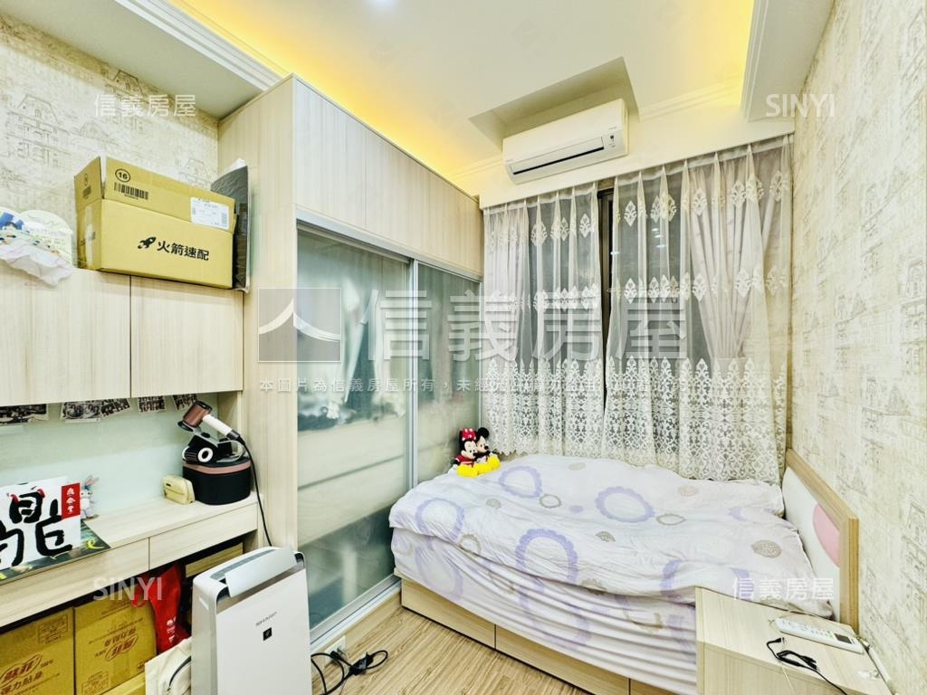 雲極３房車位房屋室內格局與周邊環境