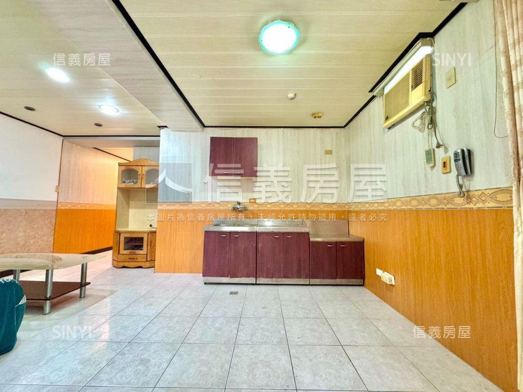近捷運站低總價兩房房屋室內格局與周邊環境