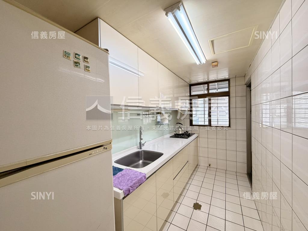 【南方蝶園】邊間四房平車房屋室內格局與周邊環境