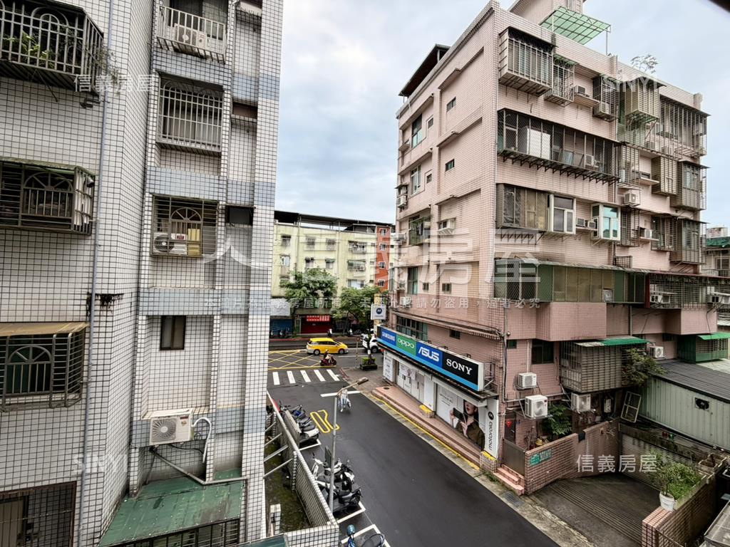 【南方蝶園】邊間四房平車房屋室內格局與周邊環境