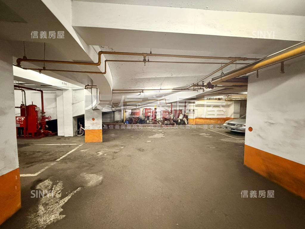 【南方蝶園】邊間四房平車房屋室內格局與周邊環境
