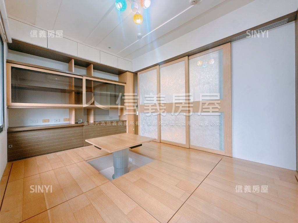 十期美視野附雙車位房屋室內格局與周邊環境