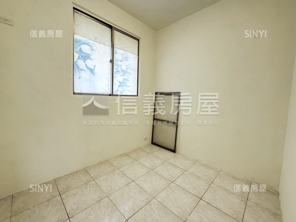 楊梅高中大露台美妝透天房屋室內格局與周邊環境