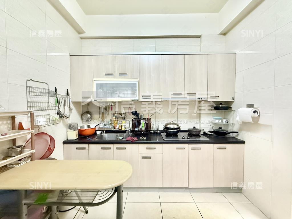 鳥語花香正路大坪車庫美透房屋室內格局與周邊環境