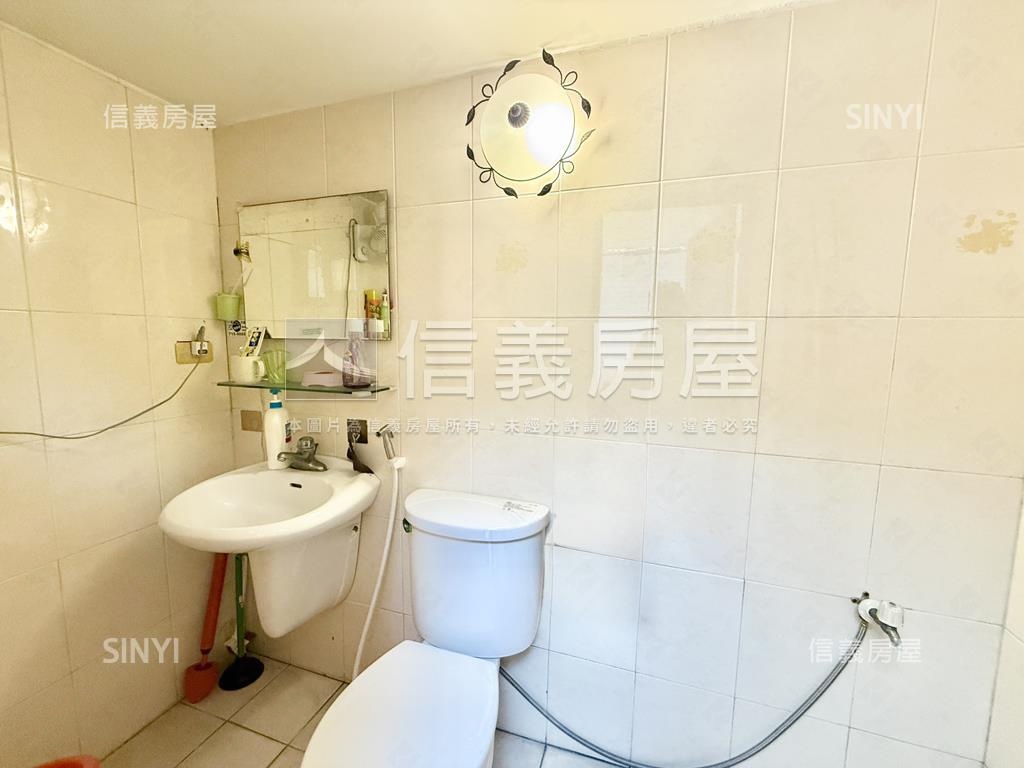 鳥語花香正路大坪車庫美透房屋室內格局與周邊環境