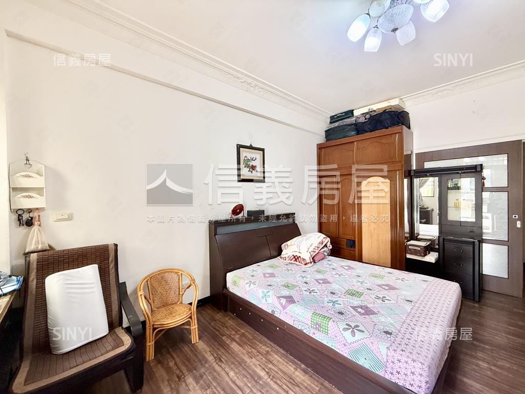 鳥語花香正路大坪車庫美透房屋室內格局與周邊環境