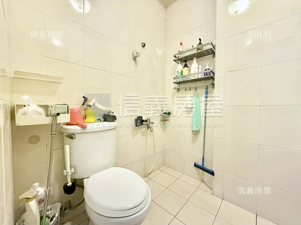 鳥語花香正路大坪車庫美透房屋室內格局與周邊環境