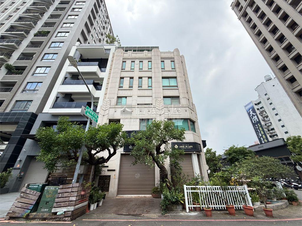 美術館三角窗電梯透店房屋室內格局與周邊環境