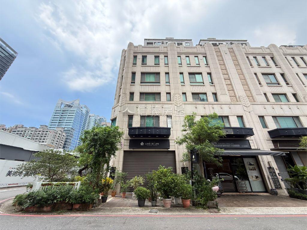 美術館三角窗電梯透店房屋室內格局與周邊環境