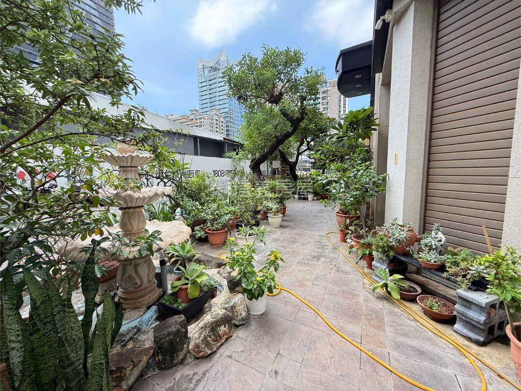美術館三角窗電梯透店房屋室內格局與周邊環境