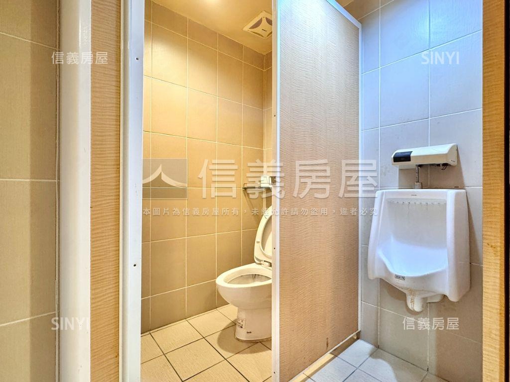 決心出售－摩登國城雙併戶房屋室內格局與周邊環境