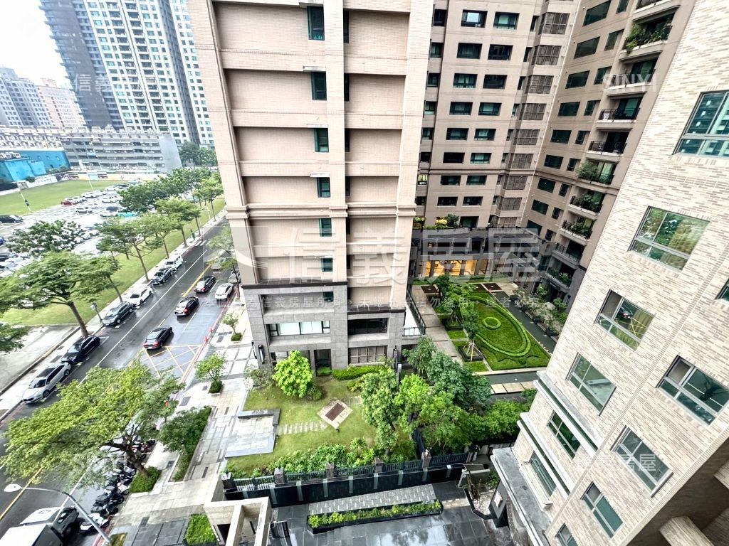 決心出售－摩登國城雙併戶房屋室內格局與周邊環境