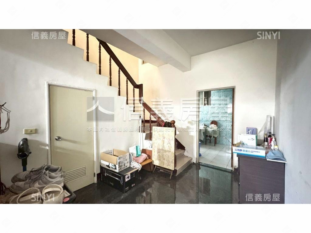 潭子低總價邊間三房透天房屋室內格局與周邊環境