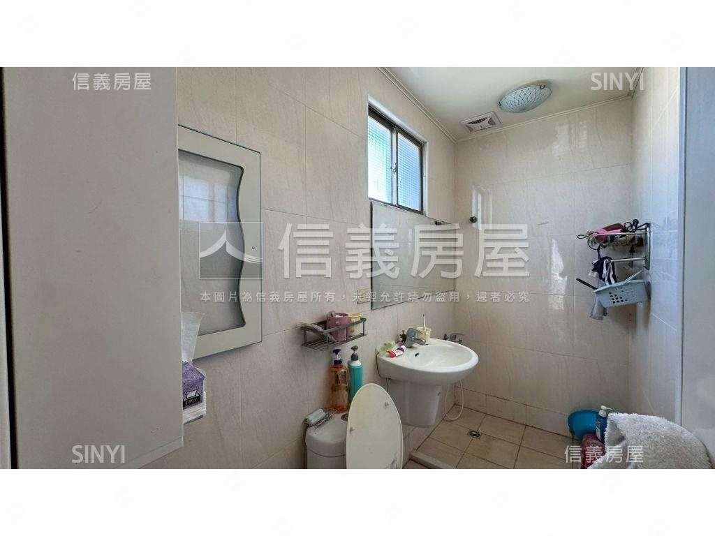 潭子低總價邊間三房透天房屋室內格局與周邊環境