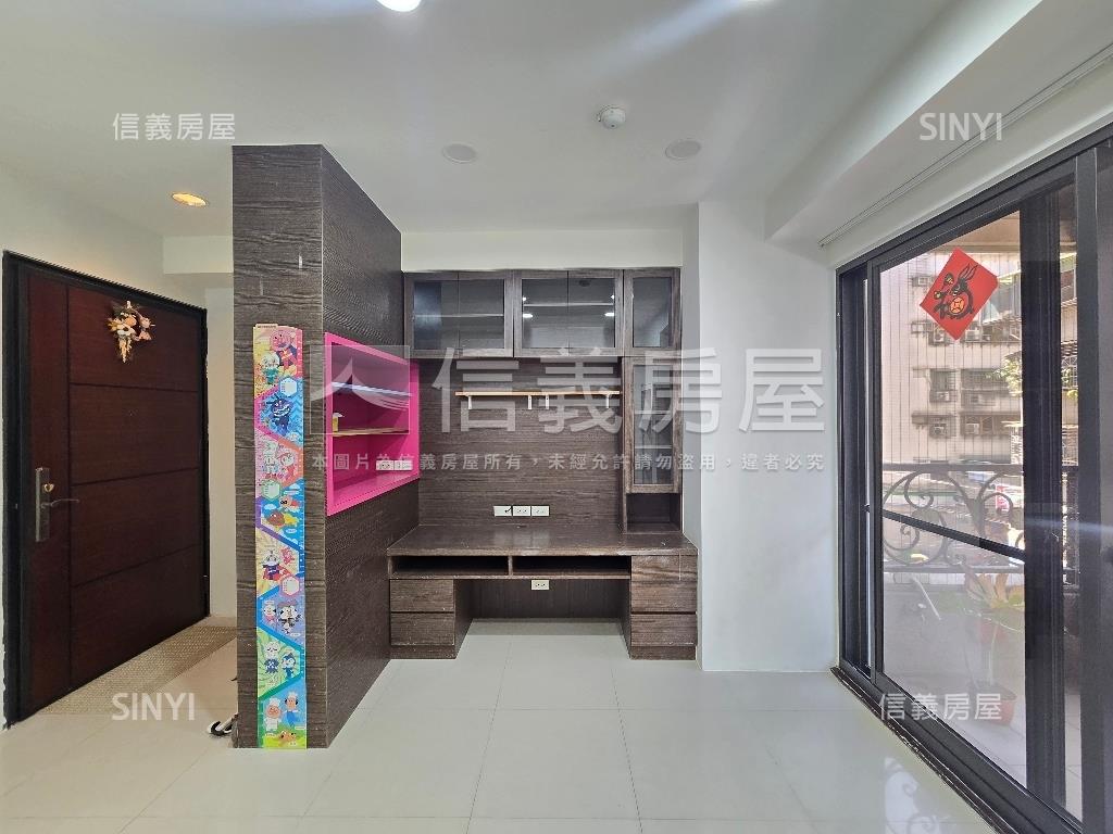 專任鼎上苑兩房邊間房屋室內格局與周邊環境