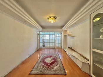 天母公園旁社區美廈