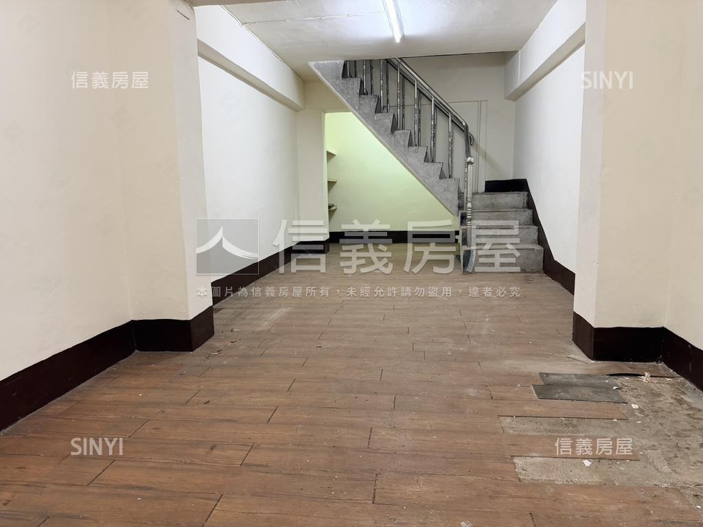 員山市場可變雙店面房屋室內格局與周邊環境