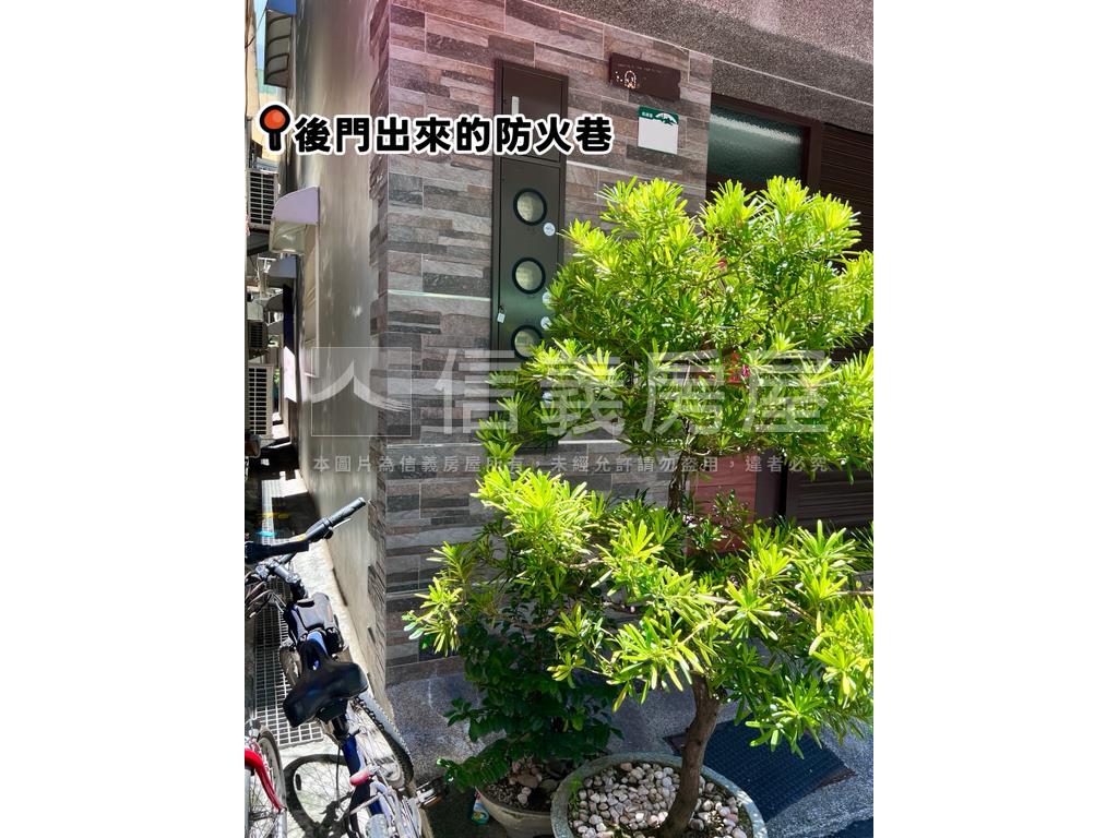 瑞隆正路無夾層熱鬧透天店房屋室內格局與周邊環境