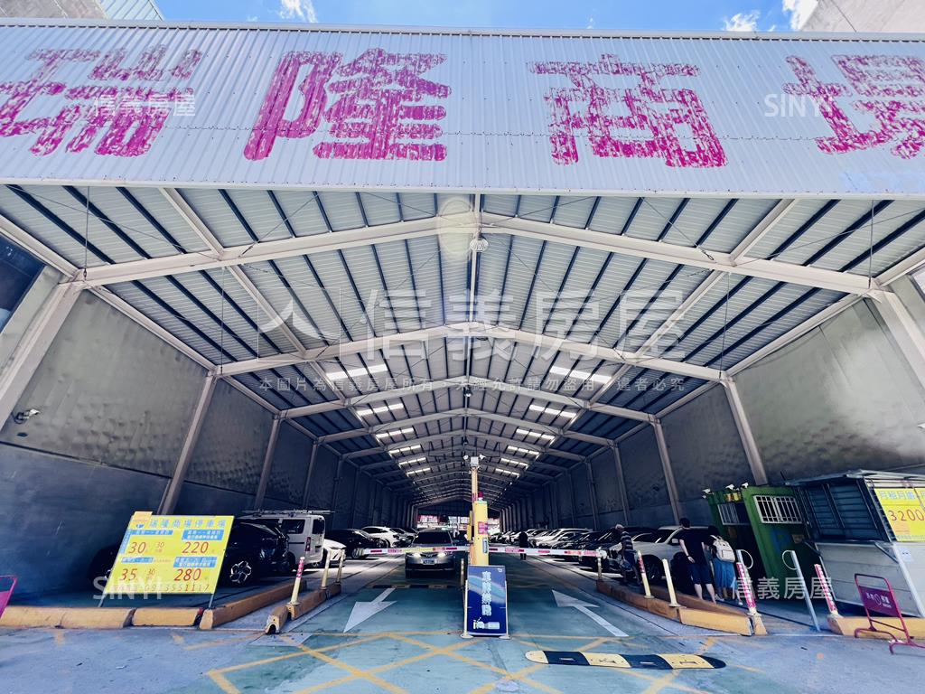 瑞隆正路無夾層熱鬧透天店房屋室內格局與周邊環境