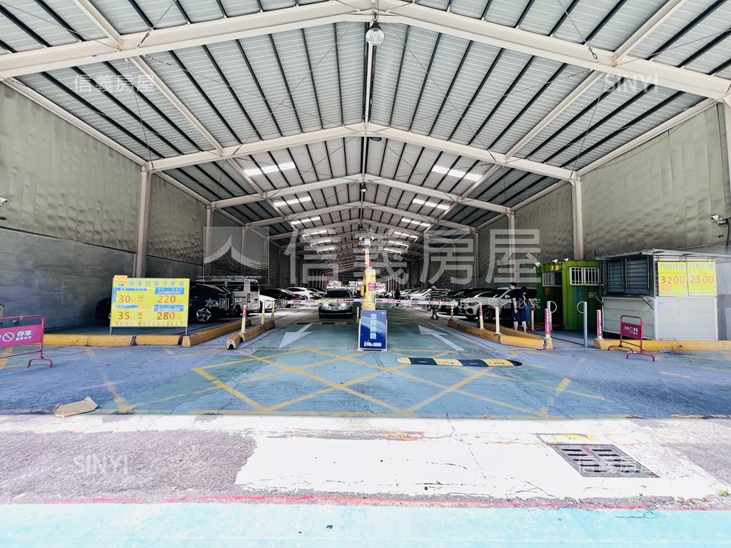 瑞隆正路無夾層熱鬧透天店房屋室內格局與周邊環境