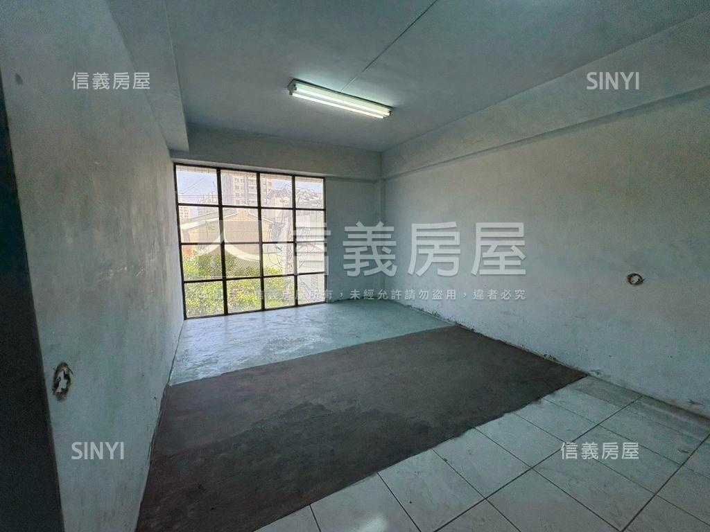 大面寬可三照廠房！房屋室內格局與周邊環境