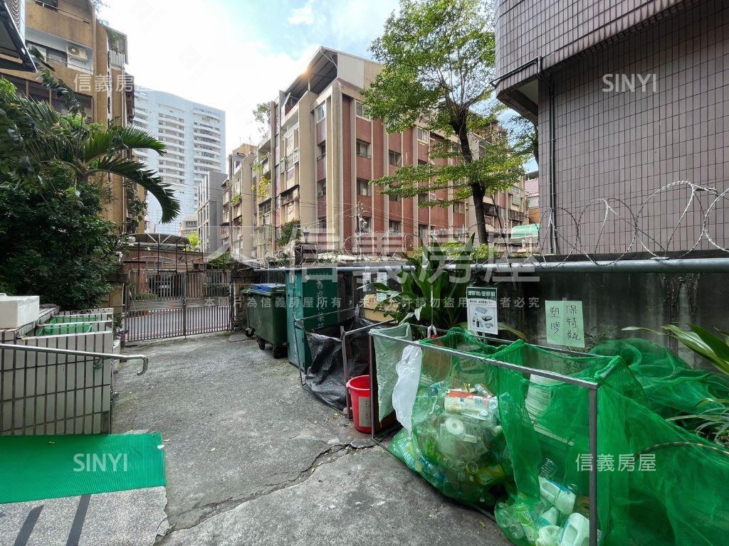 中醫商圈低總價電梯美宅房屋室內格局與周邊環境