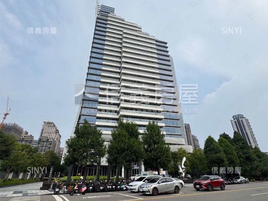 ＣＢＤ時代廣場商辦Ｂ５房屋室內格局與周邊環境