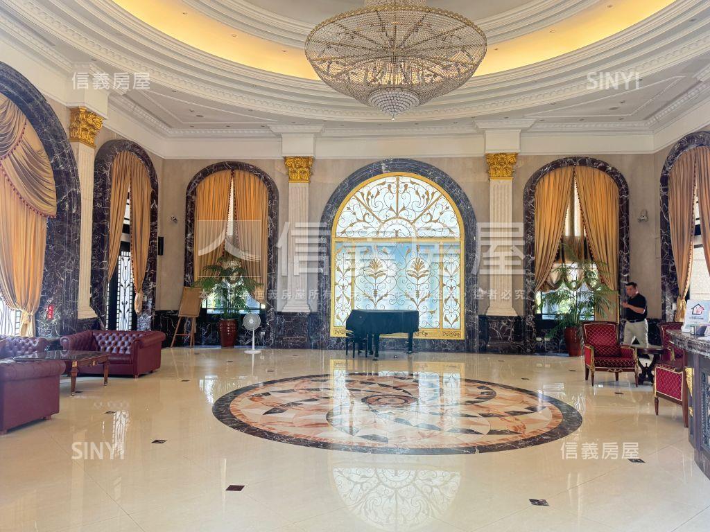 榮耀世紀四房帶車位房屋室內格局與周邊環境