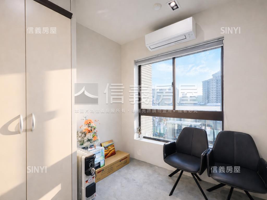 榮耀世紀四房帶車位房屋室內格局與周邊環境