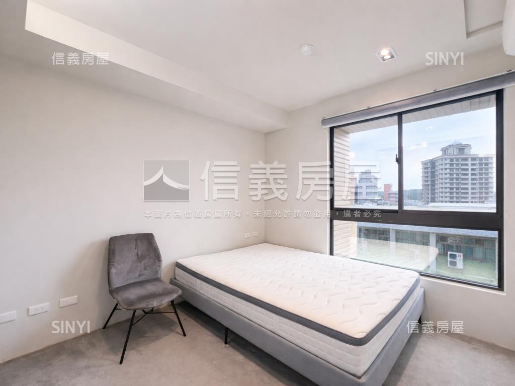 榮耀世紀四房帶車位房屋室內格局與周邊環境