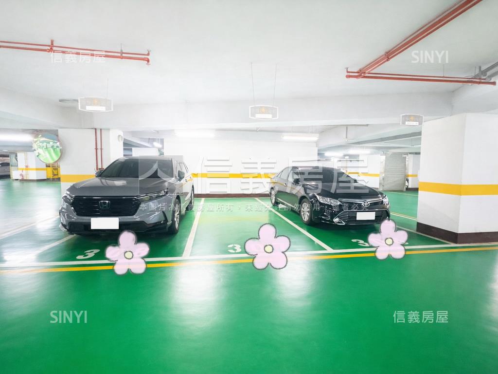 榮耀世紀四房帶車位房屋室內格局與周邊環境