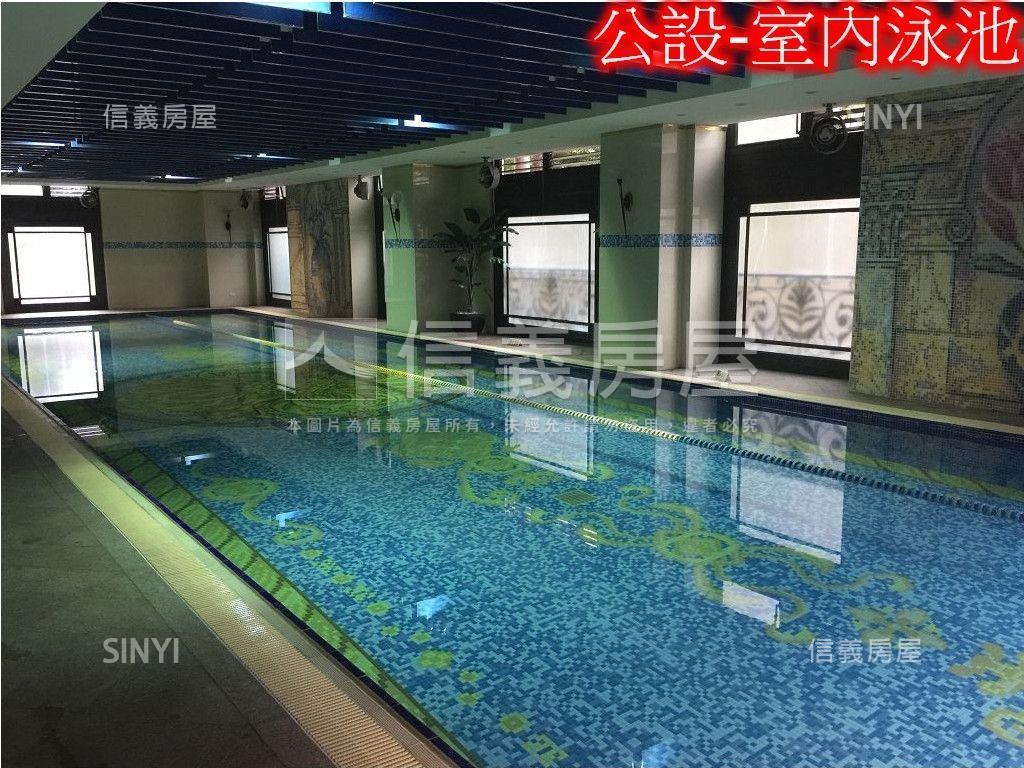 榮耀世紀四房帶車位房屋室內格局與周邊環境