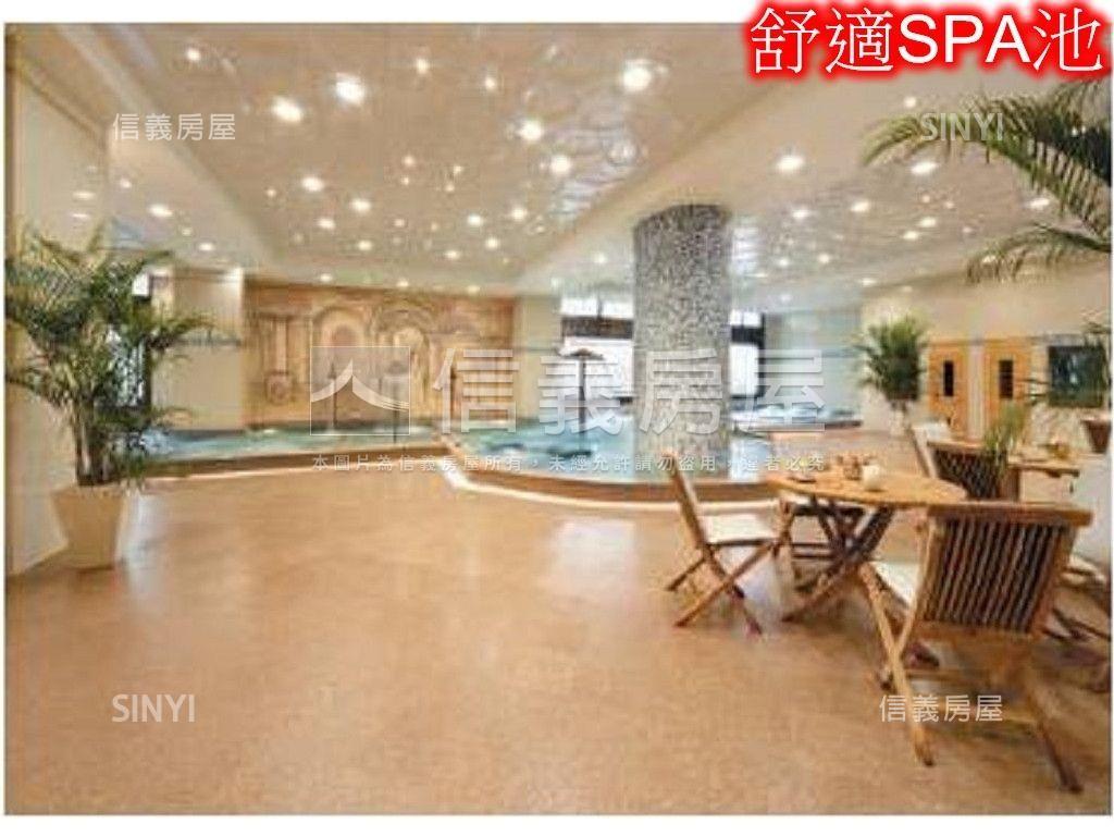 榮耀世紀四房帶車位房屋室內格局與周邊環境