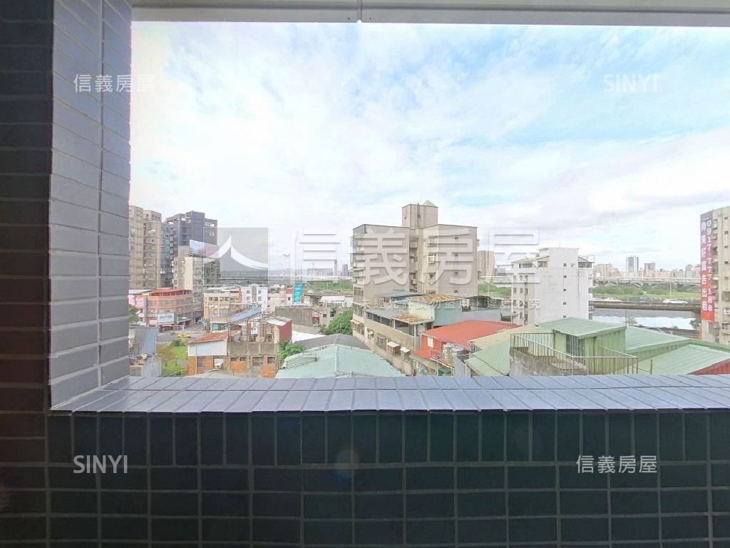 岳泰峰鼎◆一房車位視野佳房屋室內格局與周邊環境