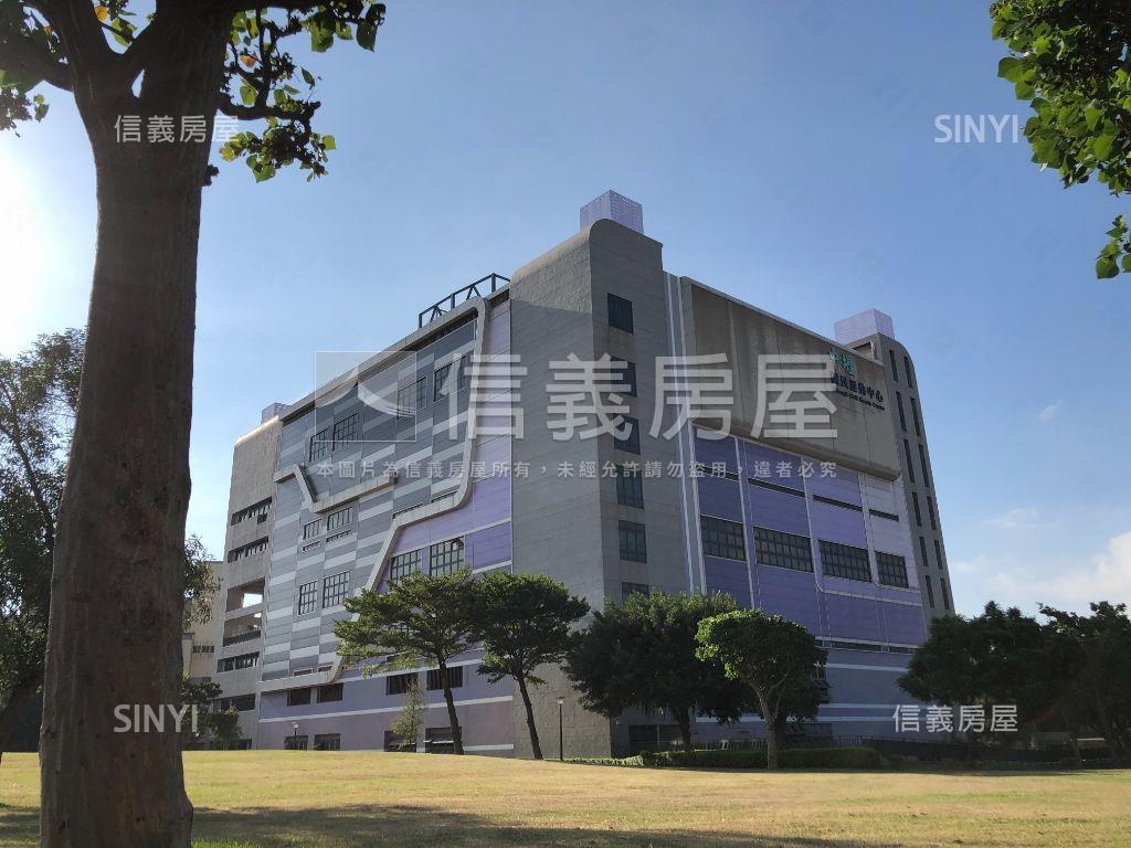智勝天廈三房車位房屋室內格局與周邊環境