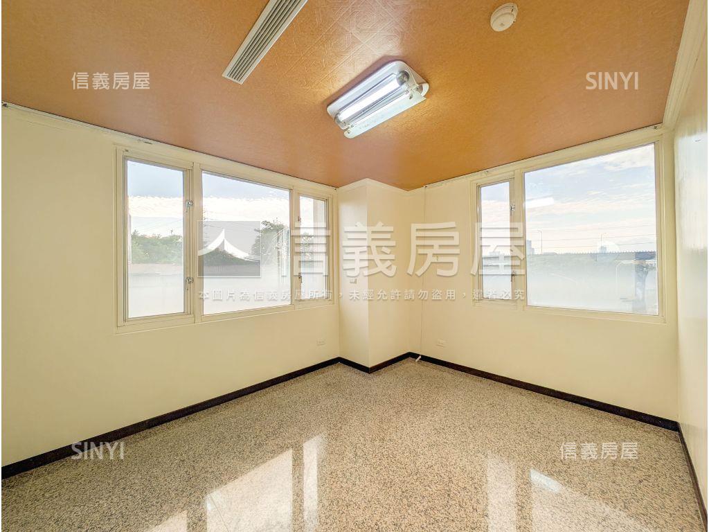 鋼骨三房車位稀有釋出房屋室內格局與周邊環境