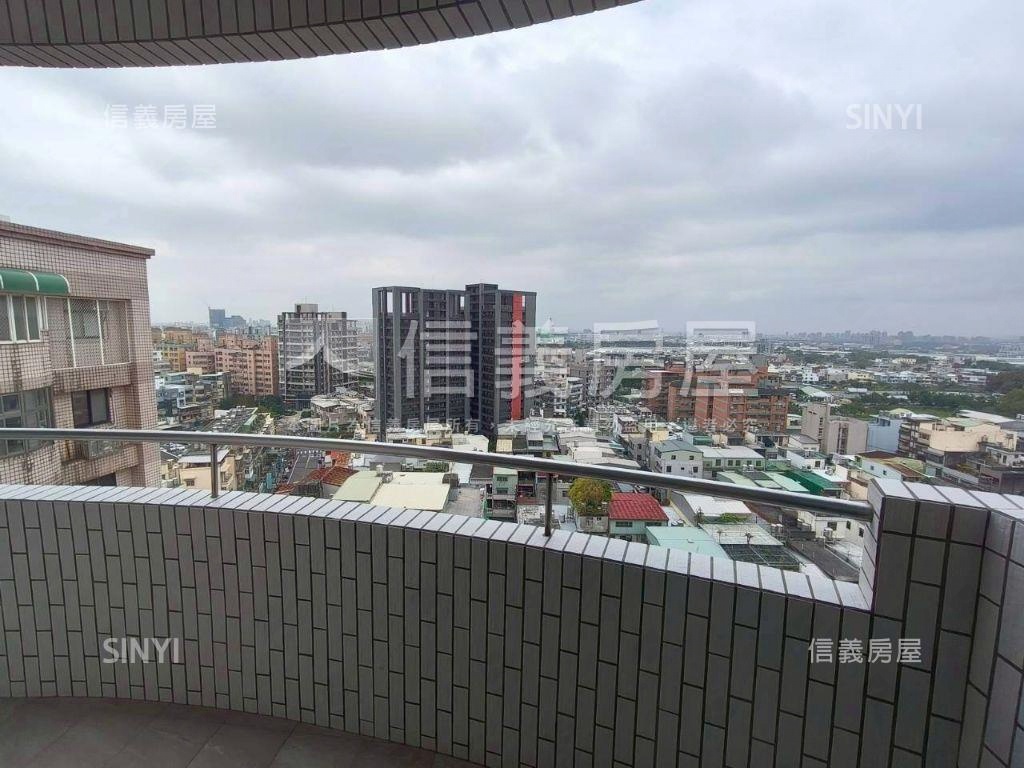 內壢太陽村精美次頂樓４房房屋室內格局與周邊環境