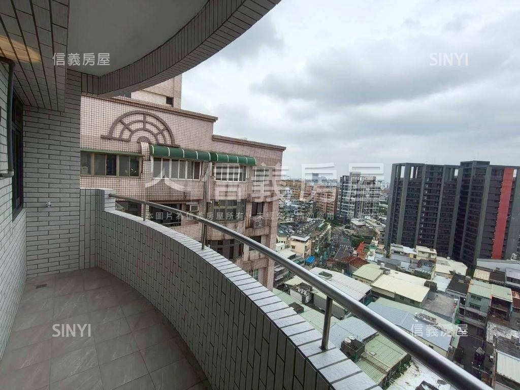 內壢太陽村精美次頂樓４房房屋室內格局與周邊環境