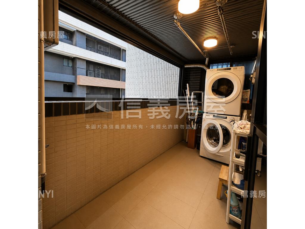 海上皇宮／寬玥裝潢雙車位房屋室內格局與周邊環境