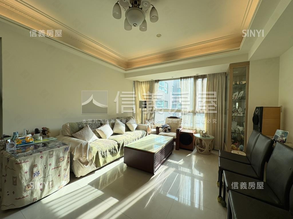 亞昕水花園４房雙車位房屋室內格局與周邊環境